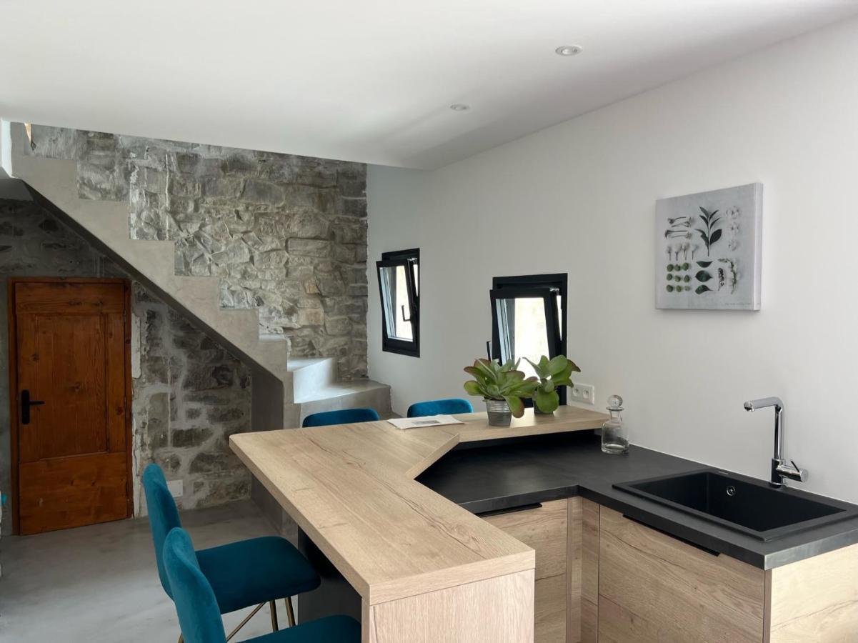Villa Luxurious Family House With Pool In Ardeche. à Les Vans Extérieur photo