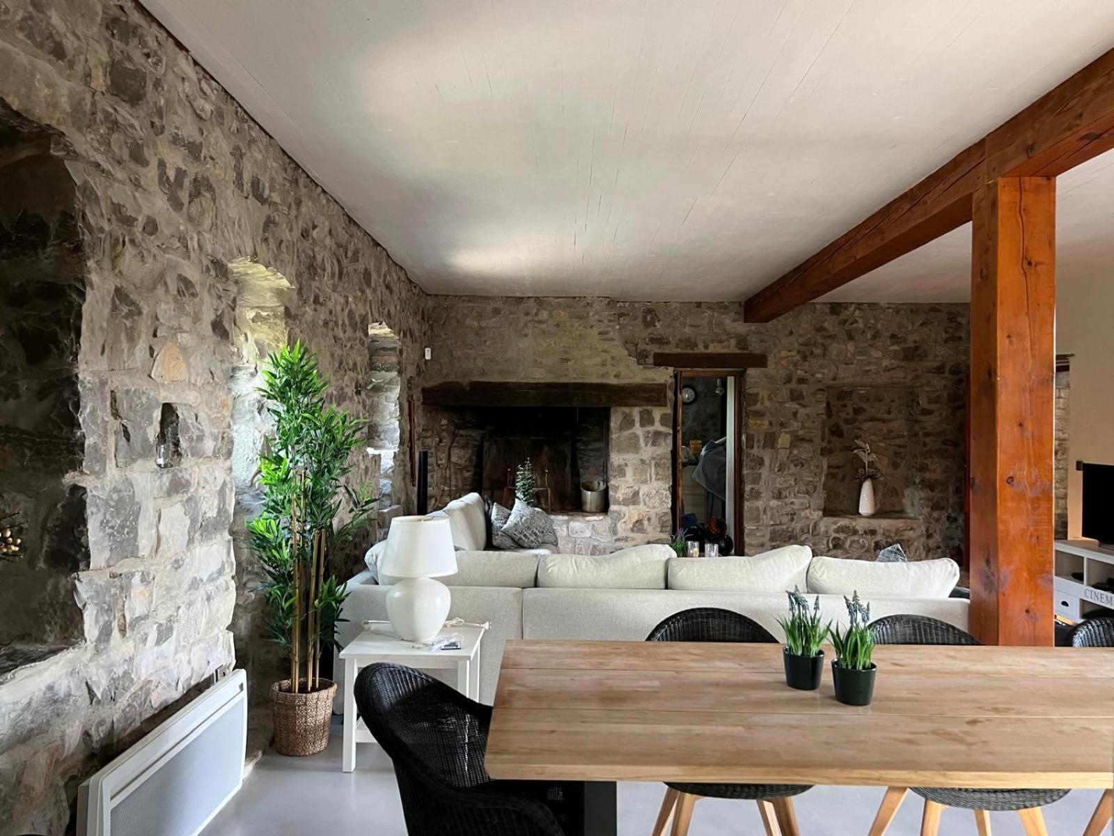 Villa Luxurious Family House With Pool In Ardeche. à Les Vans Extérieur photo